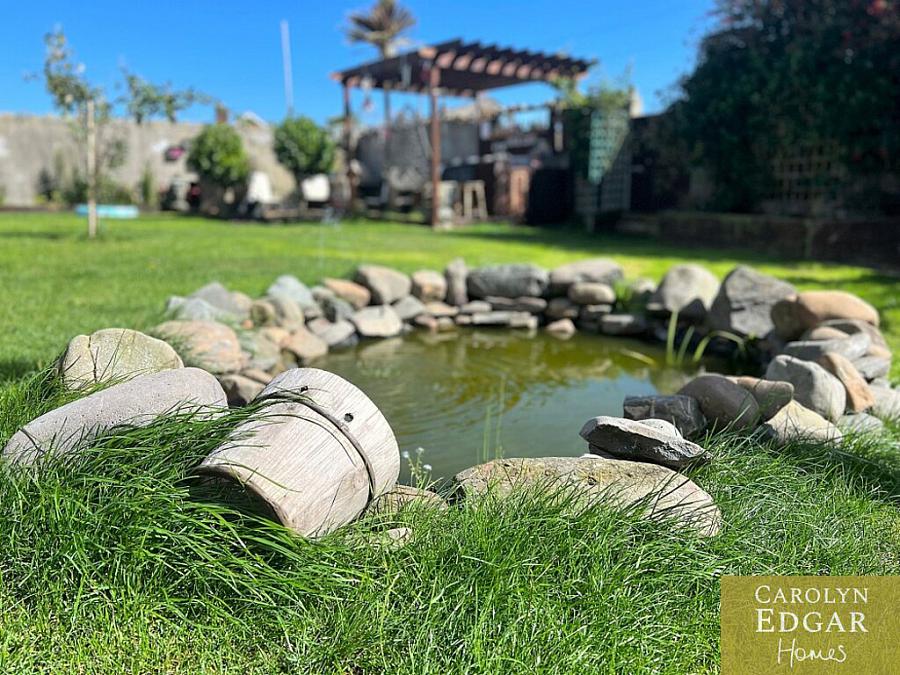 Winter Fell 71B Main Road