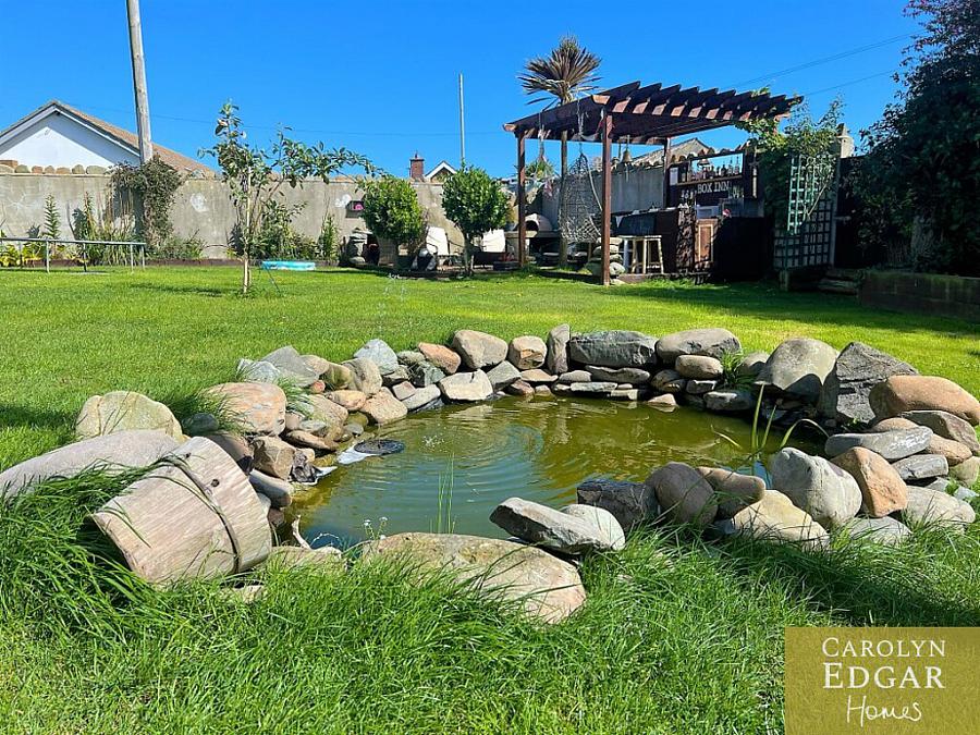 Winter Fell 71B Main Road