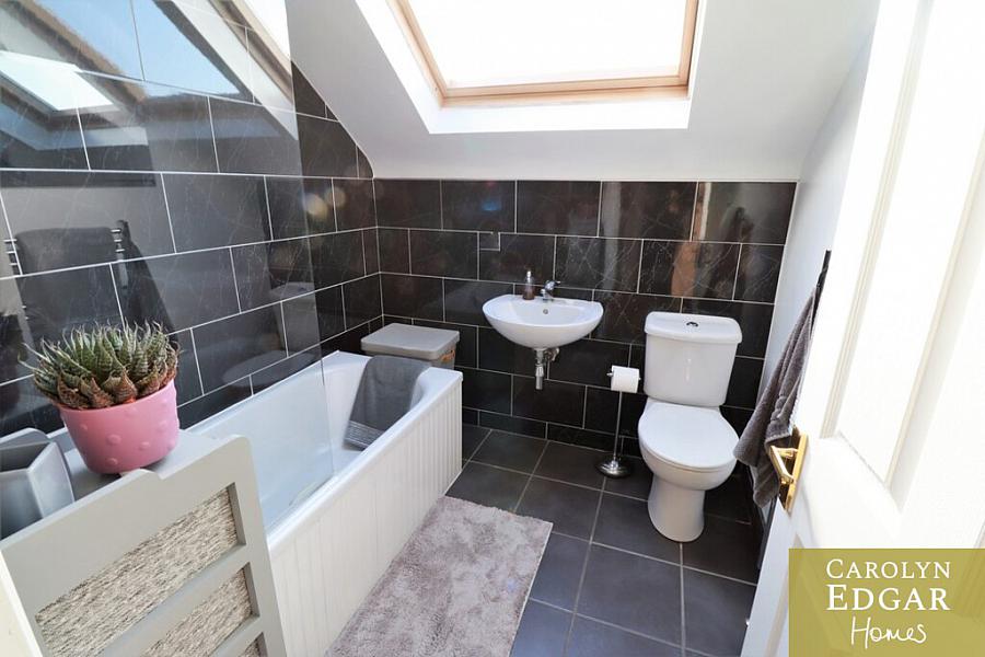 37 Mill Cottage Park