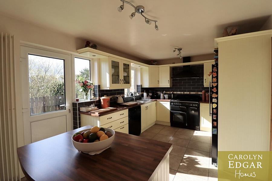 37 Mill Cottage Park