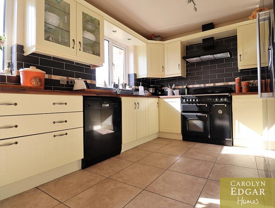 37 Mill Cottage Park