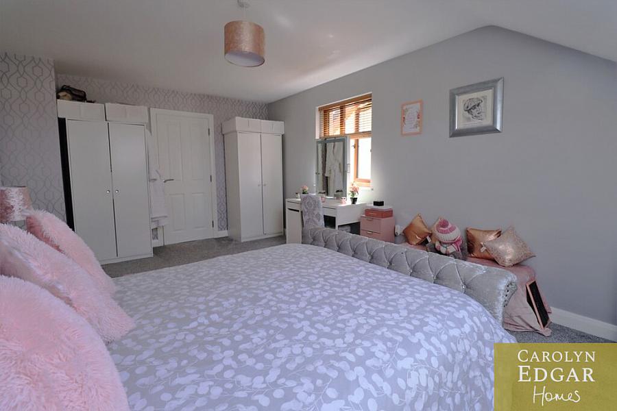 9 Castle Meadow Drive