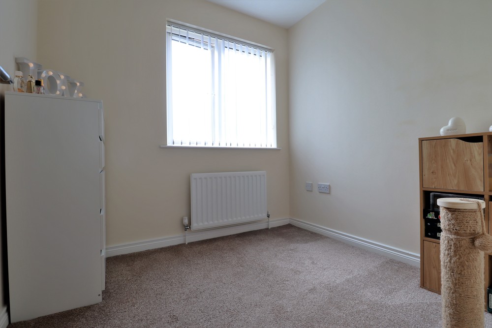 86 Linen Crescent 86 Linen Crescent