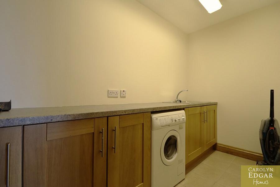 Apt 2 4 Princetown Avenue