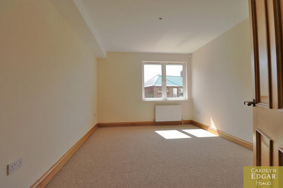 Apt 2 4 Princetown Avenue