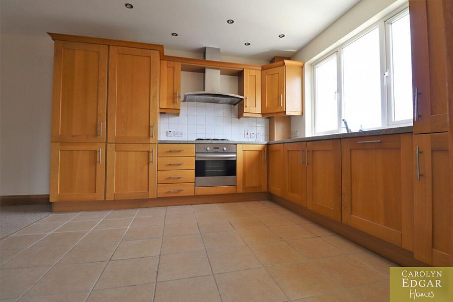 Apt 2 4 Princetown Avenue