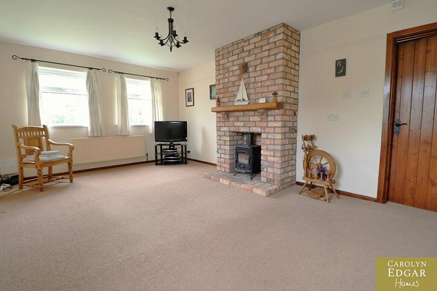 61 Ballyeasborough Road