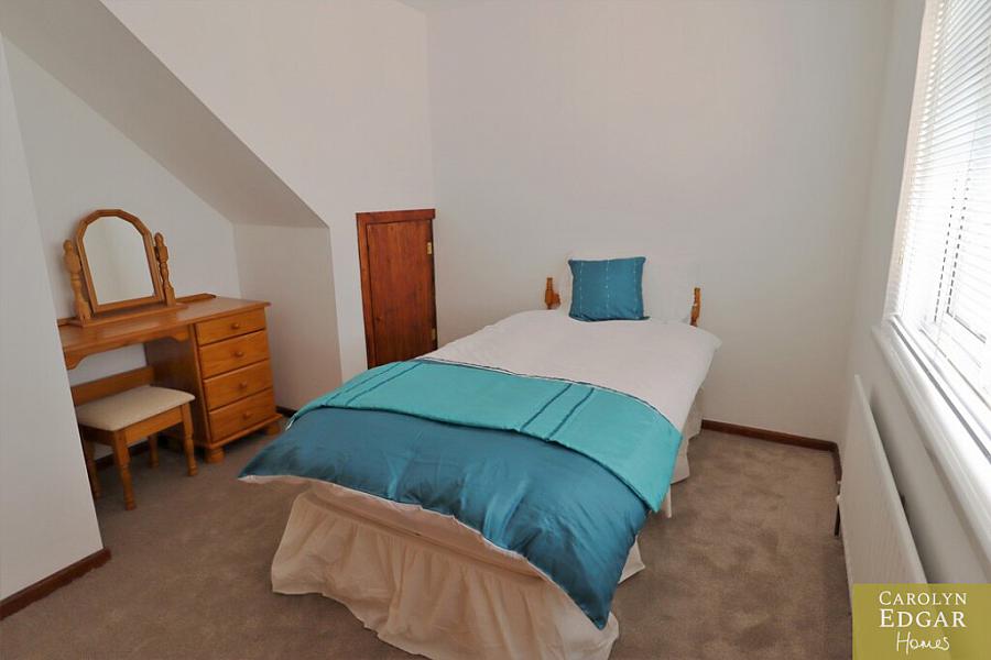 61 Ballyeasborough Road