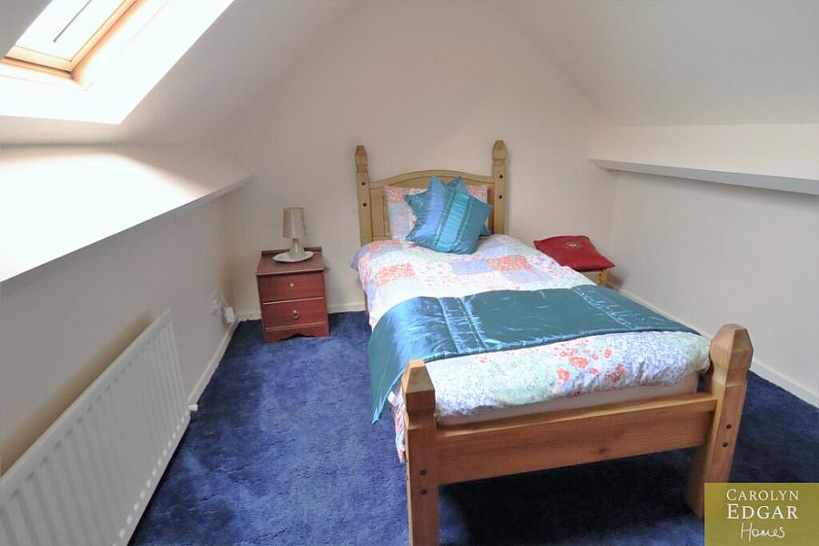 61 Ballyeasborough Road