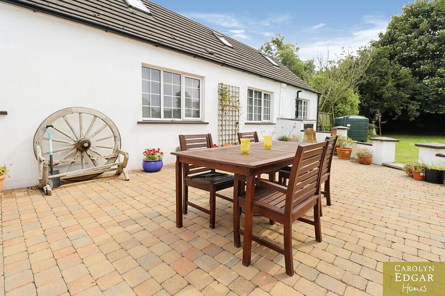 61 Ballyeasborough Road