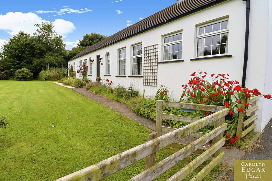 61 Ballyeasborough Road