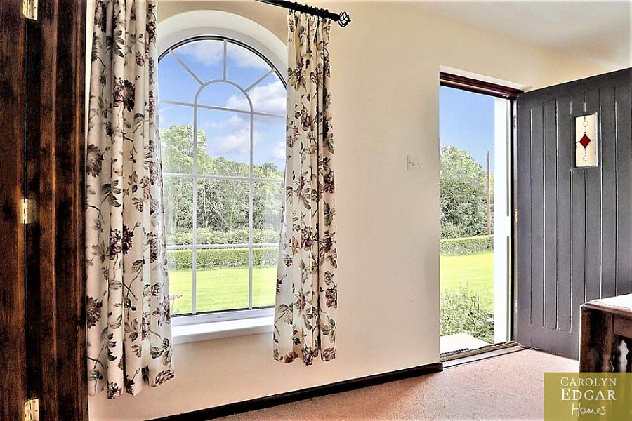 61 Ballyeasborough Road