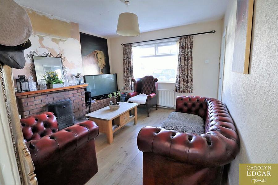 63 Grovehill Gardens