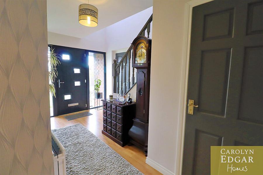 36 Lord Warden's Manor