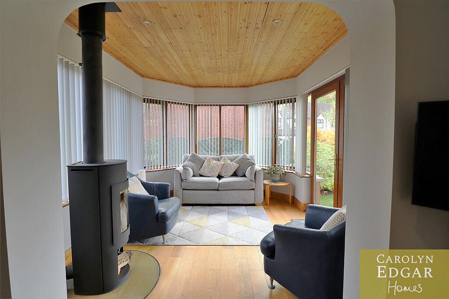 36 Lord Warden's Manor