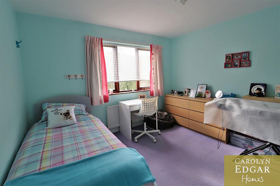 36 Lord Warden's Manor