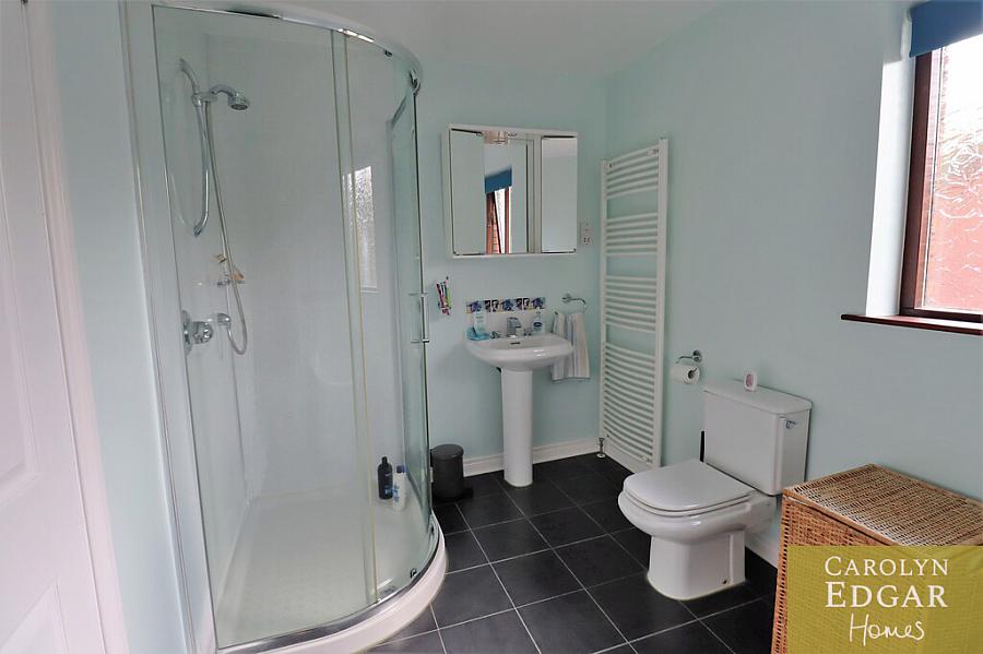 36 Lord Warden's Manor