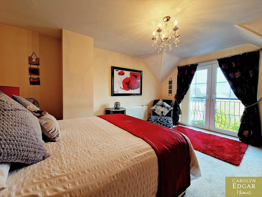 10 Ellisfield Mews