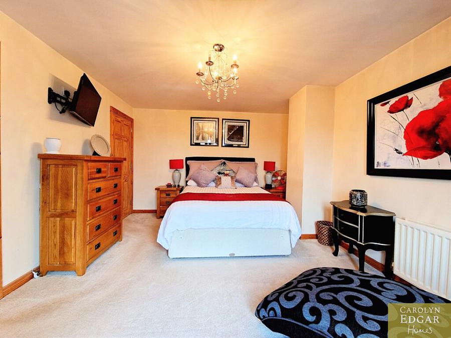 10 Ellisfield Mews