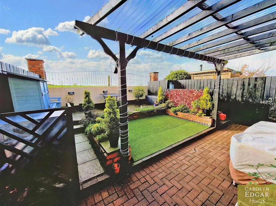 10 Ellisfield Mews
