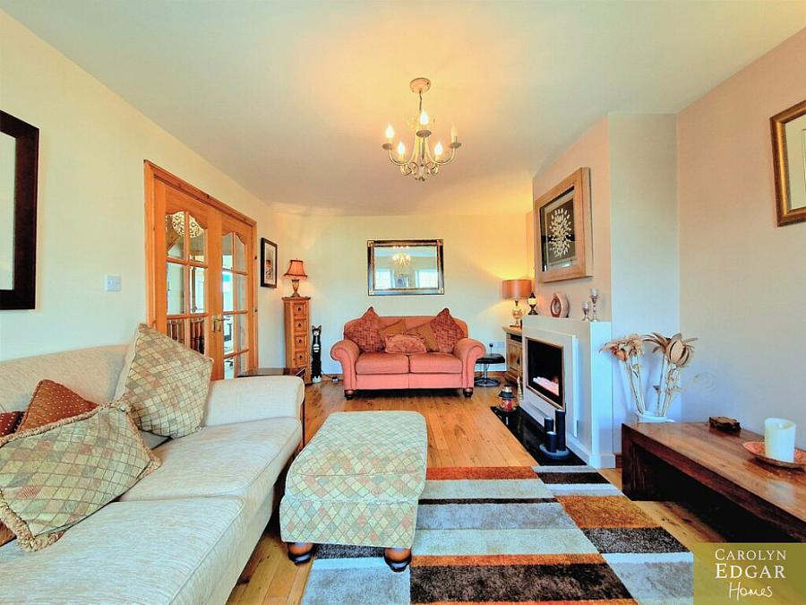 10 Ellisfield Mews