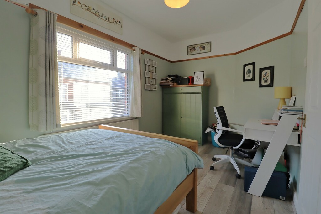 41 Dunraven Avenue 41 Dunraven Avenue