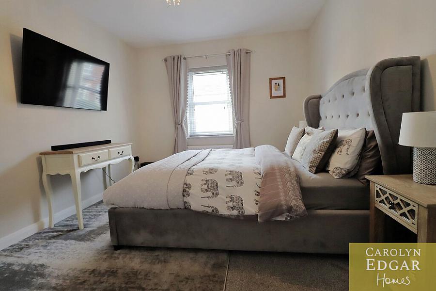 27 Prince Regent Park