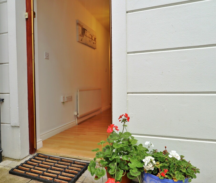 14 Rhanbuoy Gardens 14 Rhanbuoy Gardens