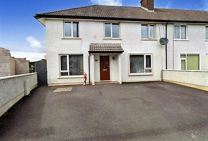 15 Marian Way 15 Marian Way