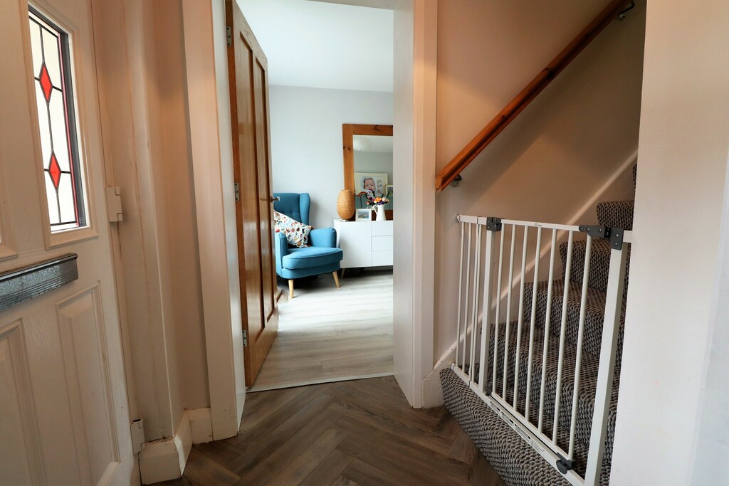 15 Marian Way 15 Marian Way