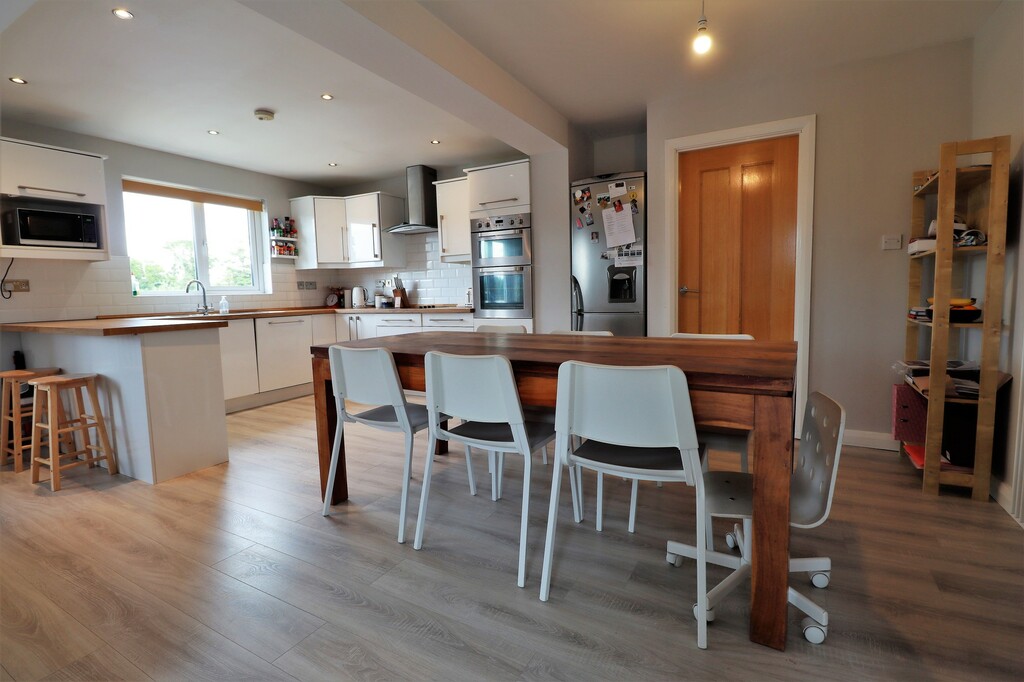 15 Marian Way 15 Marian Way