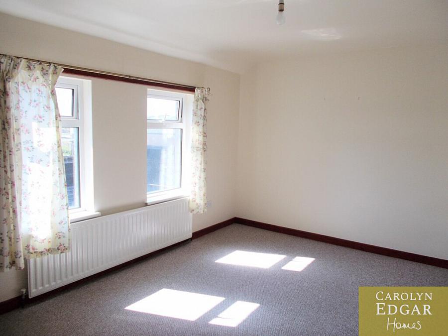 24 Upper Ballygelagh Road