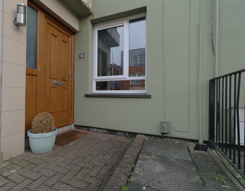 32 Church View 32 Church View