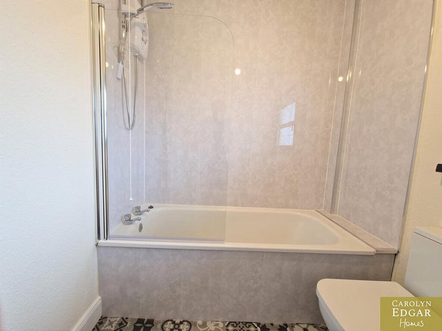 128 Ulsterville Avenue