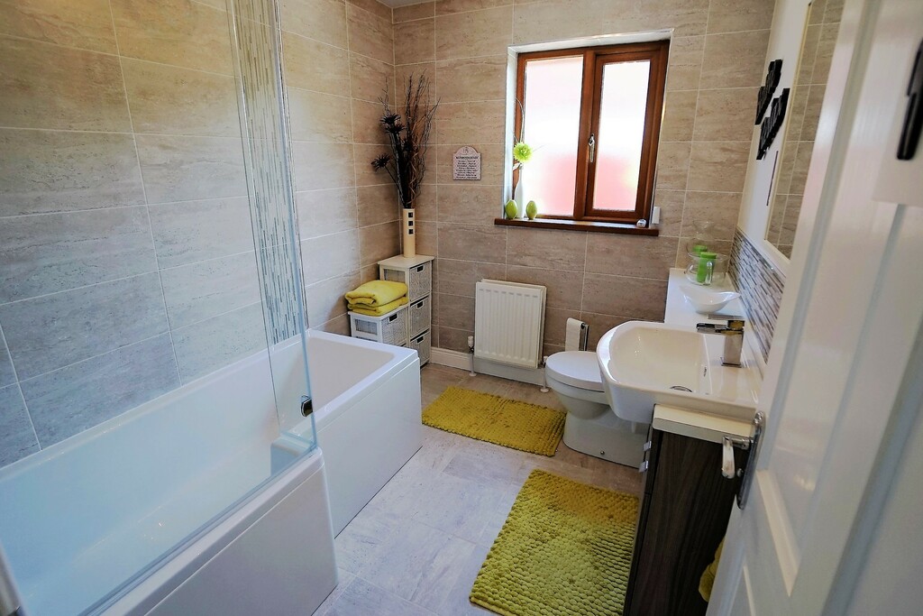 10 Lord Warden's Crescent 10 Lord Warden's Crescent