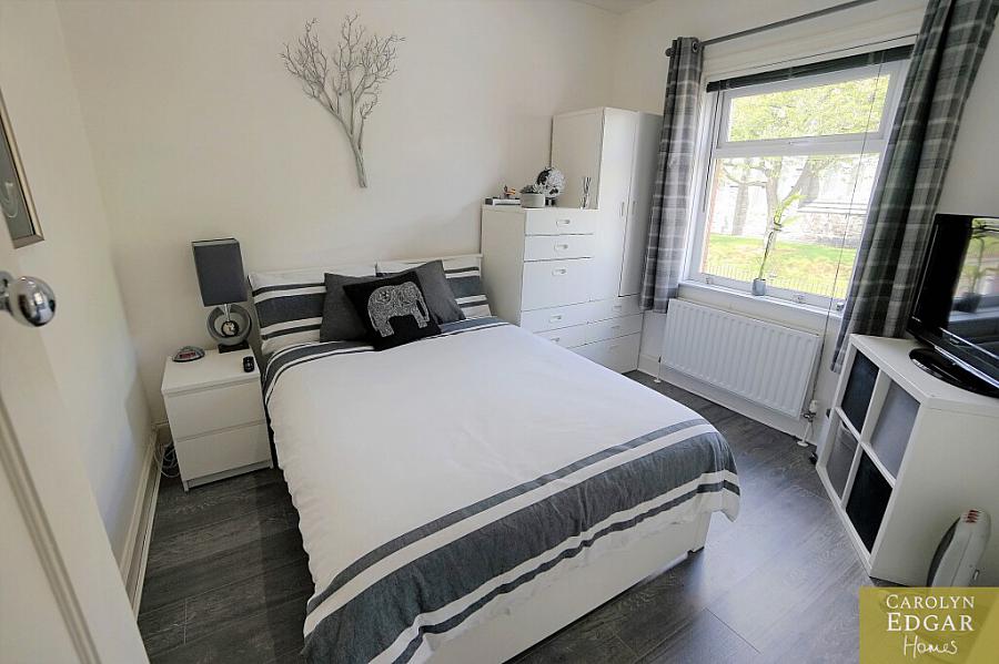 73 Willowfield Parade