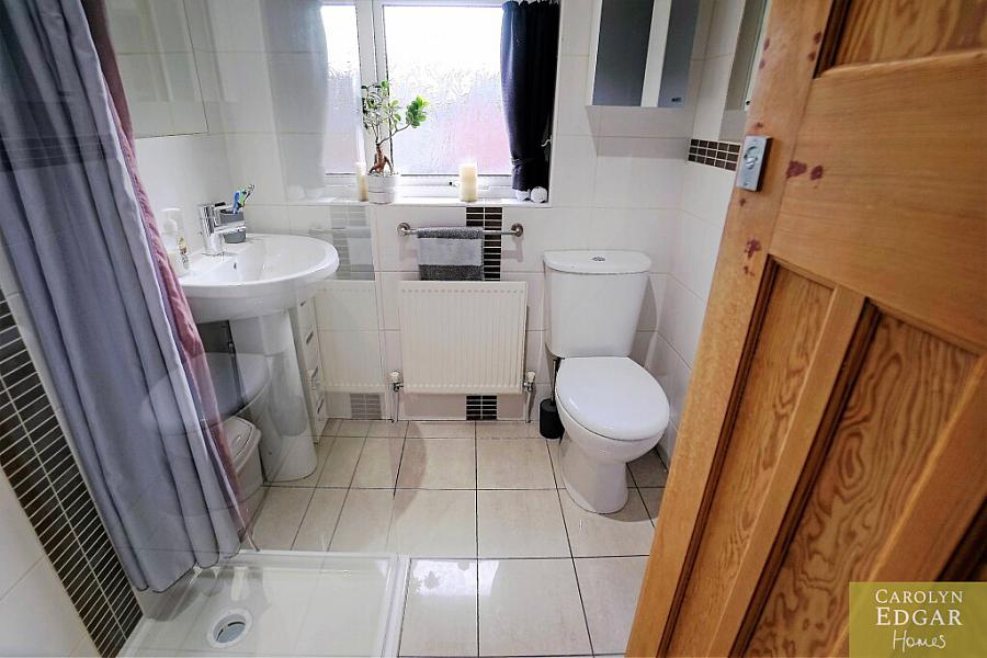 73 Willowfield Parade