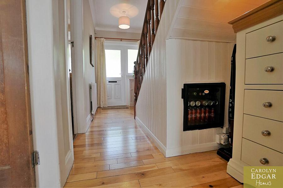 73 Willowfield Parade