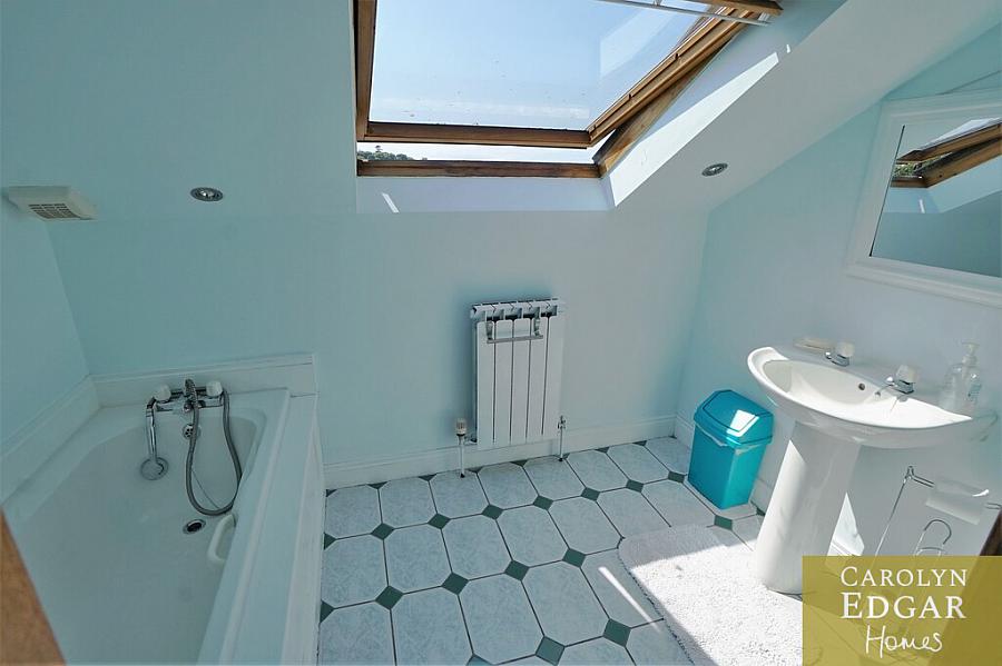 7 Lough View Heights