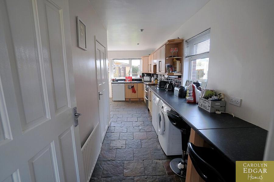 4 Millbank Crescent