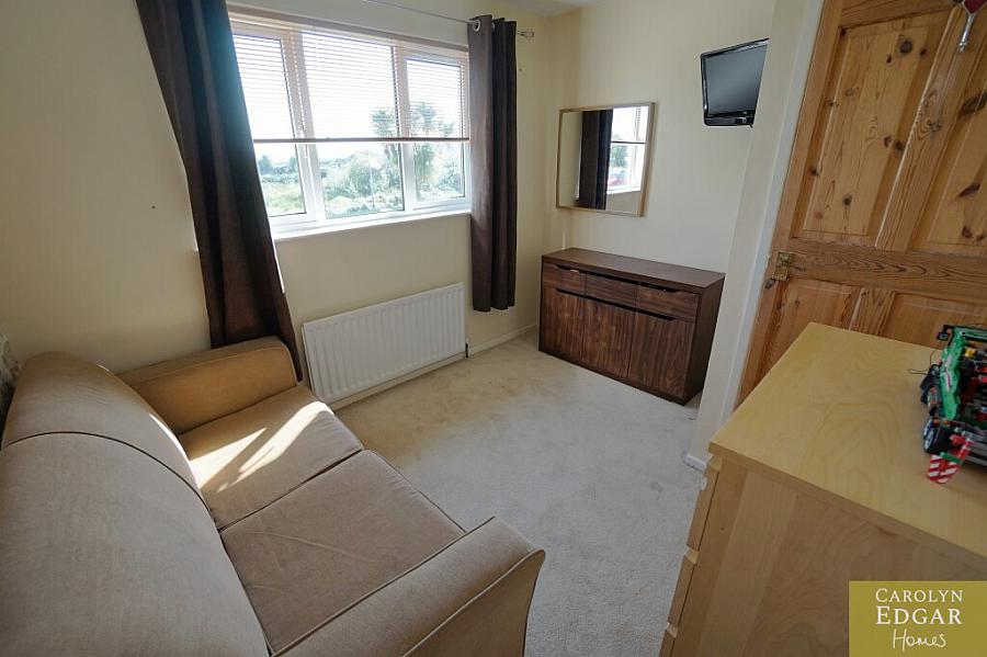 4 Millbank Crescent