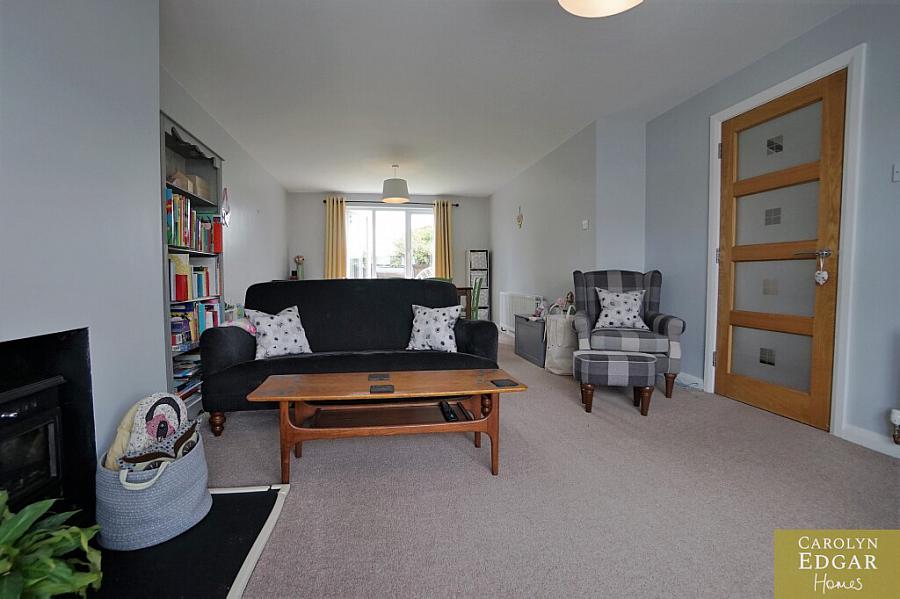 96 Towerview Crescent