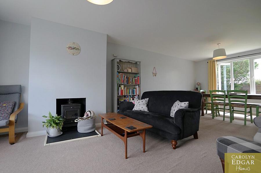 96 Towerview Crescent