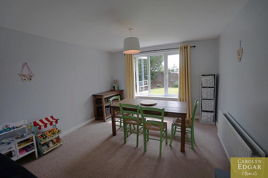 96 Towerview Crescent