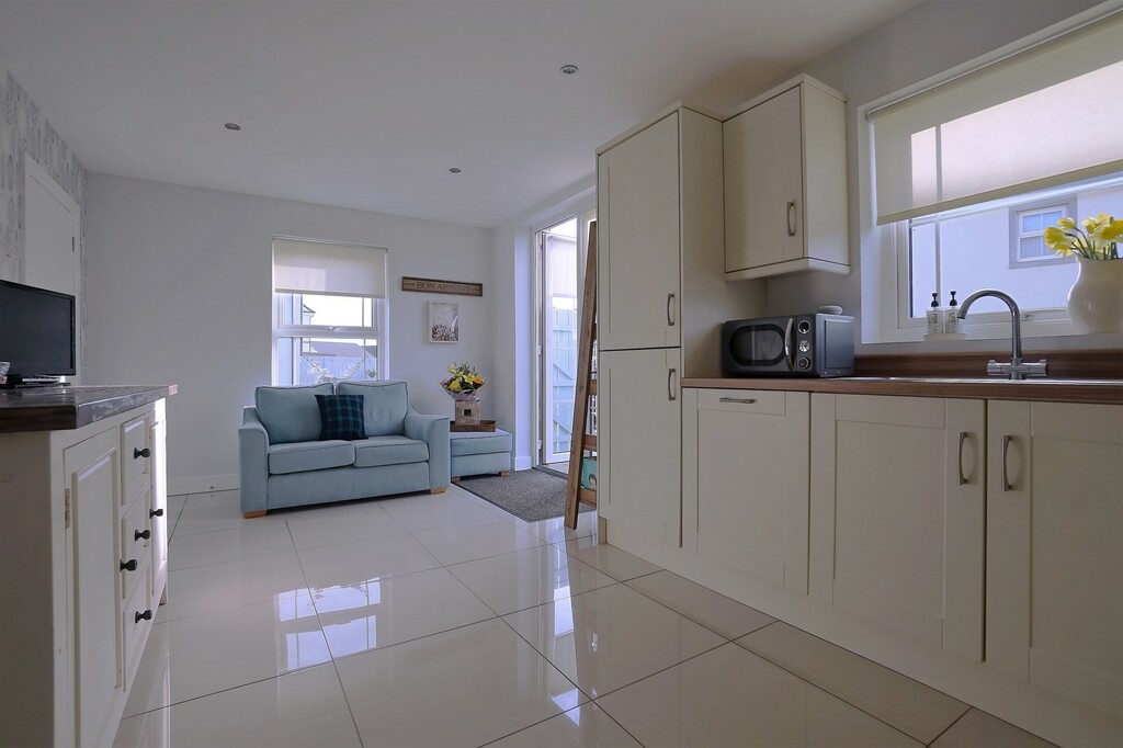 28 Rocklyn Walk 28 Rocklyn Walk