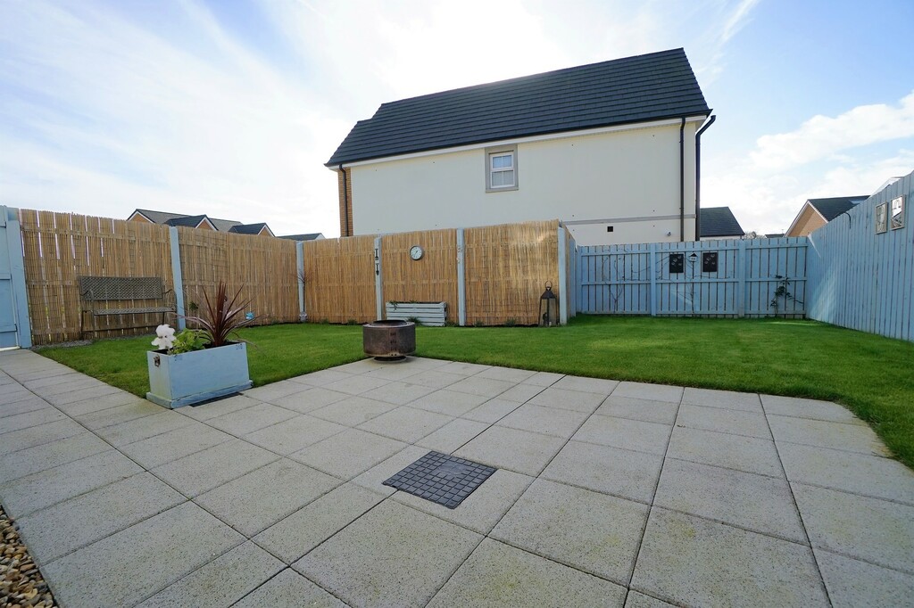 28 Rocklyn Walk 28 Rocklyn Walk