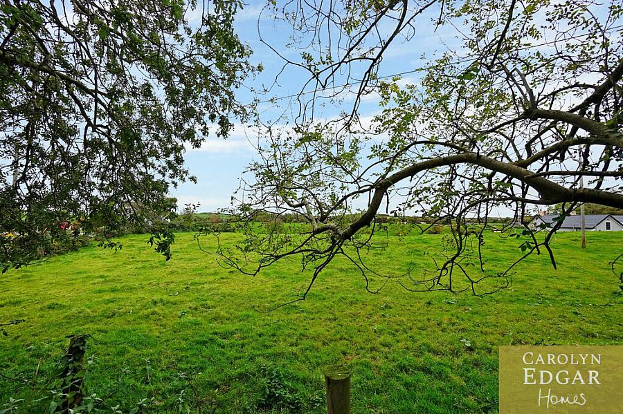 Hollytree Cottage, 4 Ballygelagh Road