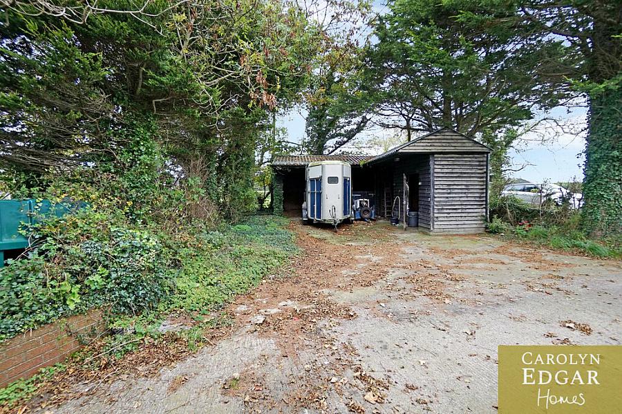 Hollytree Cottage, 4 Ballygelagh Road