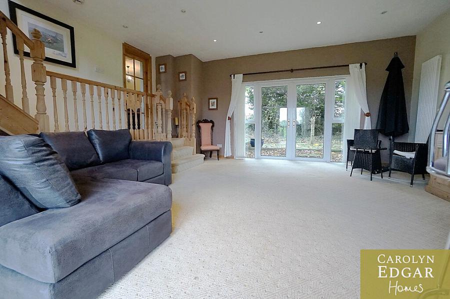 Hollytree Cottage, 4 Ballygelagh Road