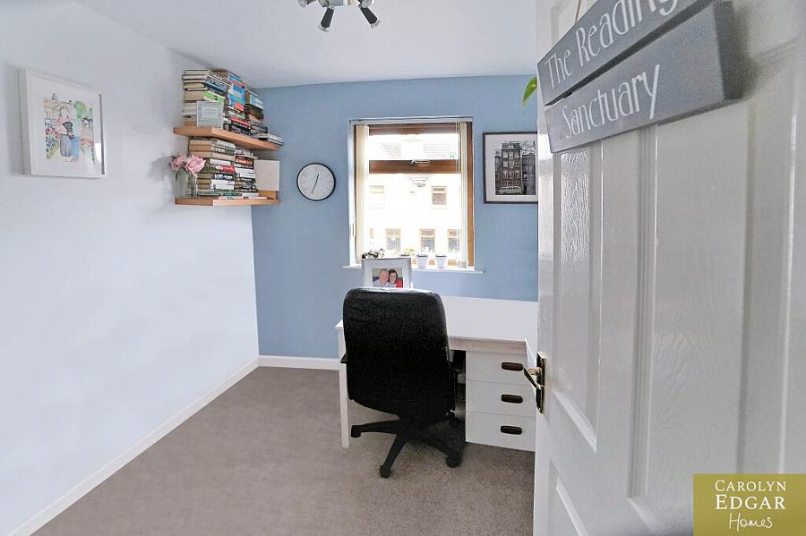 5 Stonebridge Gardens